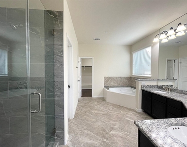 5366 Blue Mountain Lane - Photo Thumbnail 17