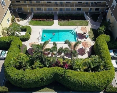 1222 Gordon Drive - Photo Thumbnail 4