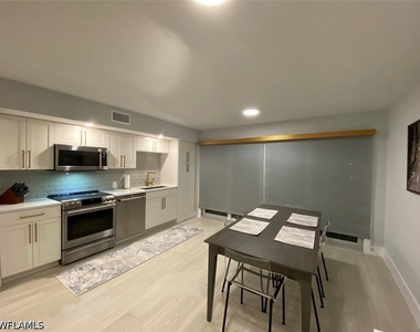1222 Gordon Drive - Photo Thumbnail 10
