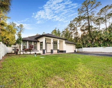 3332 6th Avenue Se - Photo Thumbnail 2