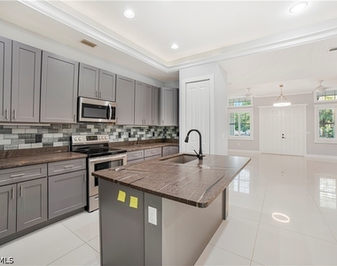 3332 6th Avenue Se - Photo Thumbnail 9