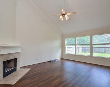 5218 Lacey Oak Meadow - Photo Thumbnail 9