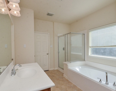 5218 Lacey Oak Meadow - Photo Thumbnail 23