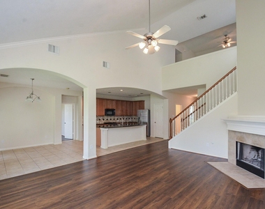 5218 Lacey Oak Meadow - Photo Thumbnail 12