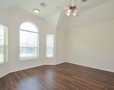 5218 Lacey Oak Meadow - Photo Thumbnail 18