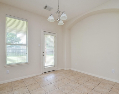 5218 Lacey Oak Meadow - Photo Thumbnail 16