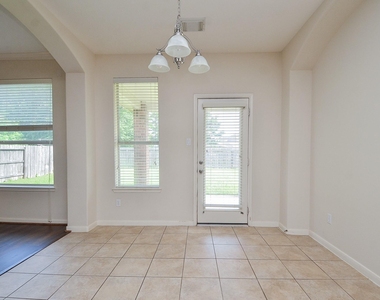5218 Lacey Oak Meadow - Photo Thumbnail 17
