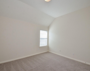 5218 Lacey Oak Meadow - Photo Thumbnail 35