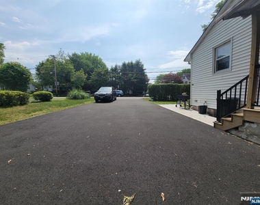 33 N Maple - Photo Thumbnail 19