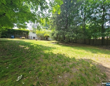 33 N Maple - Photo Thumbnail 17