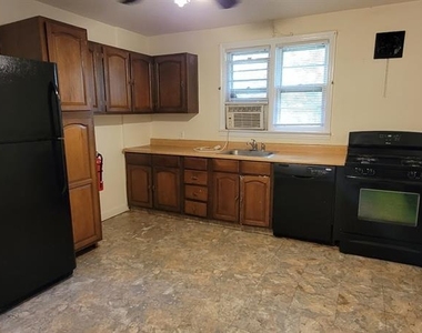 33 N Maple - Photo Thumbnail 11