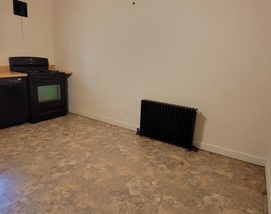 33 N Maple - Photo Thumbnail 13