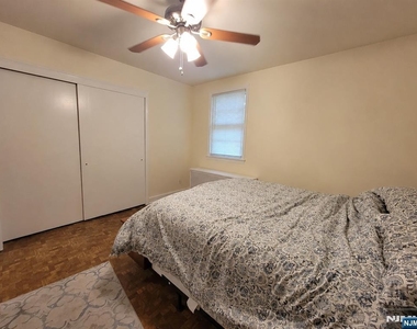 33 N Maple - Photo Thumbnail 6