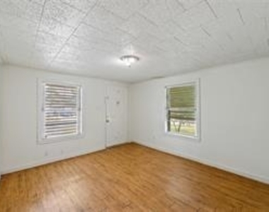 6201 Park Avenue - Photo Thumbnail 12