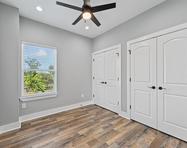 7704 Sealey Street - Photo Thumbnail 15