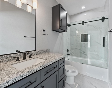 7704 Sealey Street - Photo Thumbnail 14