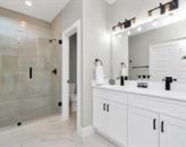 309 Gans Street - Photo Thumbnail 2
