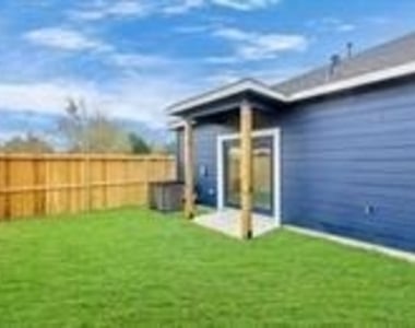 309 Gans Street - Photo Thumbnail 7