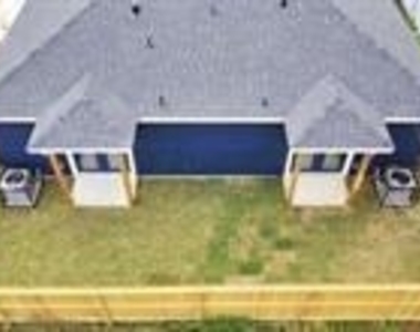 309 Gans Street - Photo Thumbnail 8