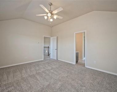 5106 Eagle Falls Lane - Photo Thumbnail 2