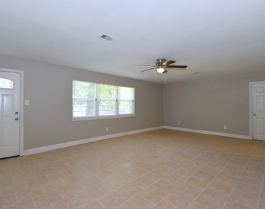 3615 Willie Way - Photo Thumbnail 6