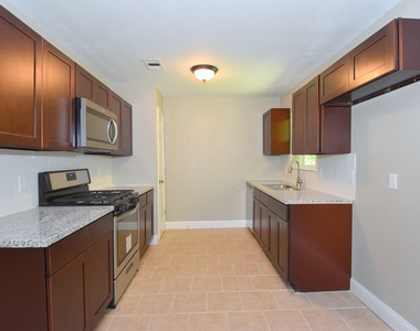 3615 Willie Way - Photo Thumbnail 8