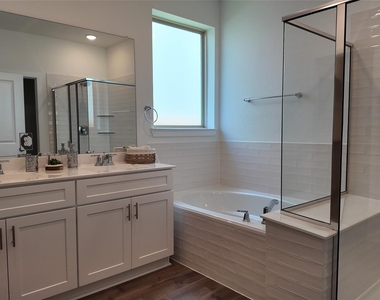 15645 Wandering Maple Way - Photo Thumbnail 10