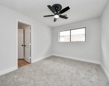 7427 Willow Oak Drive - Photo Thumbnail 30