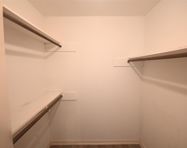 8314 La Roche Lane - Photo Thumbnail 14