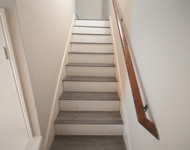 8314 La Roche Lane - Photo Thumbnail 9