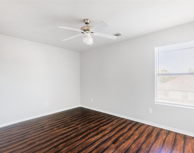 15410 Fir Woods Lane - Photo Thumbnail 20