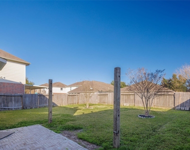15410 Fir Woods Lane - Photo Thumbnail 23