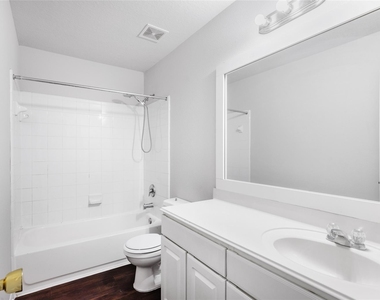 15410 Fir Woods Lane - Photo Thumbnail 19