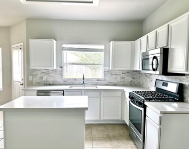 15410 Fir Woods Lane - Photo Thumbnail 9