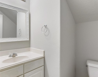 15410 Fir Woods Lane - Photo Thumbnail 10
