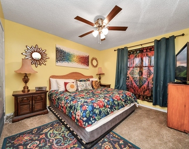 17018 Water Oak Drive - Photo Thumbnail 3