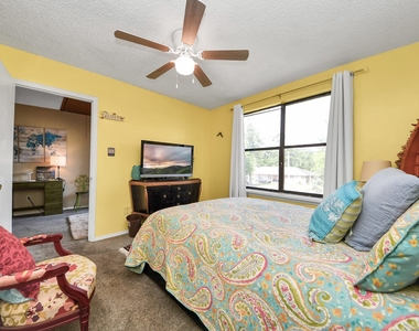 17018 Water Oak Drive - Photo Thumbnail 30