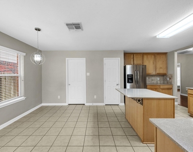 5123 Forest Sage Lane - Photo Thumbnail 9