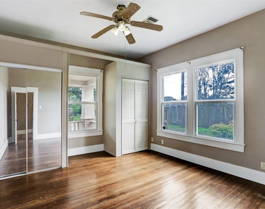 1207 N Meyer Street - Photo Thumbnail 9