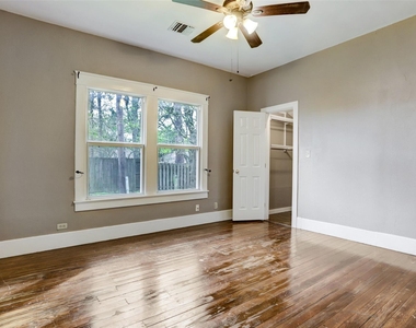 1207 N Meyer Street - Photo Thumbnail 14