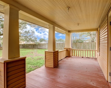 1207 N Meyer Street - Photo Thumbnail 1