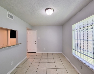 12330 Ormandy Street - Photo Thumbnail 5