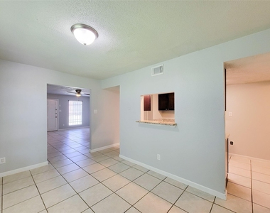 12330 Ormandy Street - Photo Thumbnail 6
