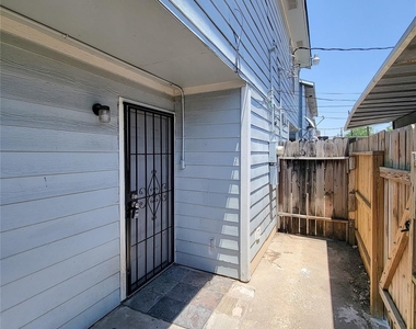 12330 Ormandy Street - Photo Thumbnail 19