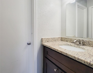 12330 Ormandy Street - Photo Thumbnail 18