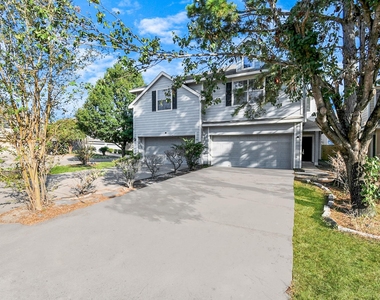 16850 Brooktondale Court - Photo Thumbnail 3