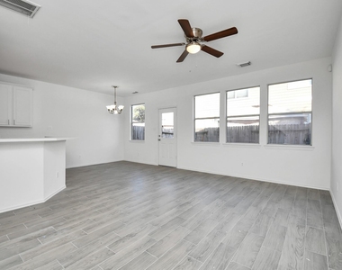 16850 Brooktondale Court - Photo Thumbnail 11