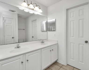 16850 Brooktondale Court - Photo Thumbnail 24