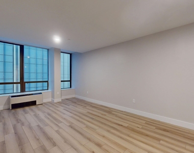 95 Wall Street - Photo Thumbnail 3
