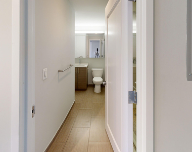 401 E 34th St - Photo Thumbnail 4